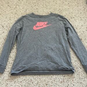 girls the nike tee large